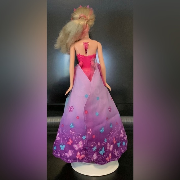 2008 Fairy-tasic Barbie - Picture 8 of 13